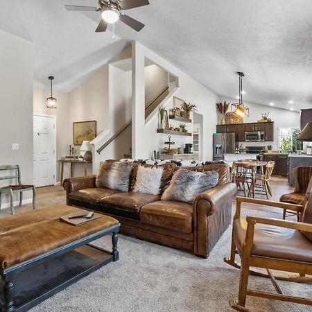 Southwestern Style 4 Bedroom Nampa Home Sleeps 16! 外观 照片
