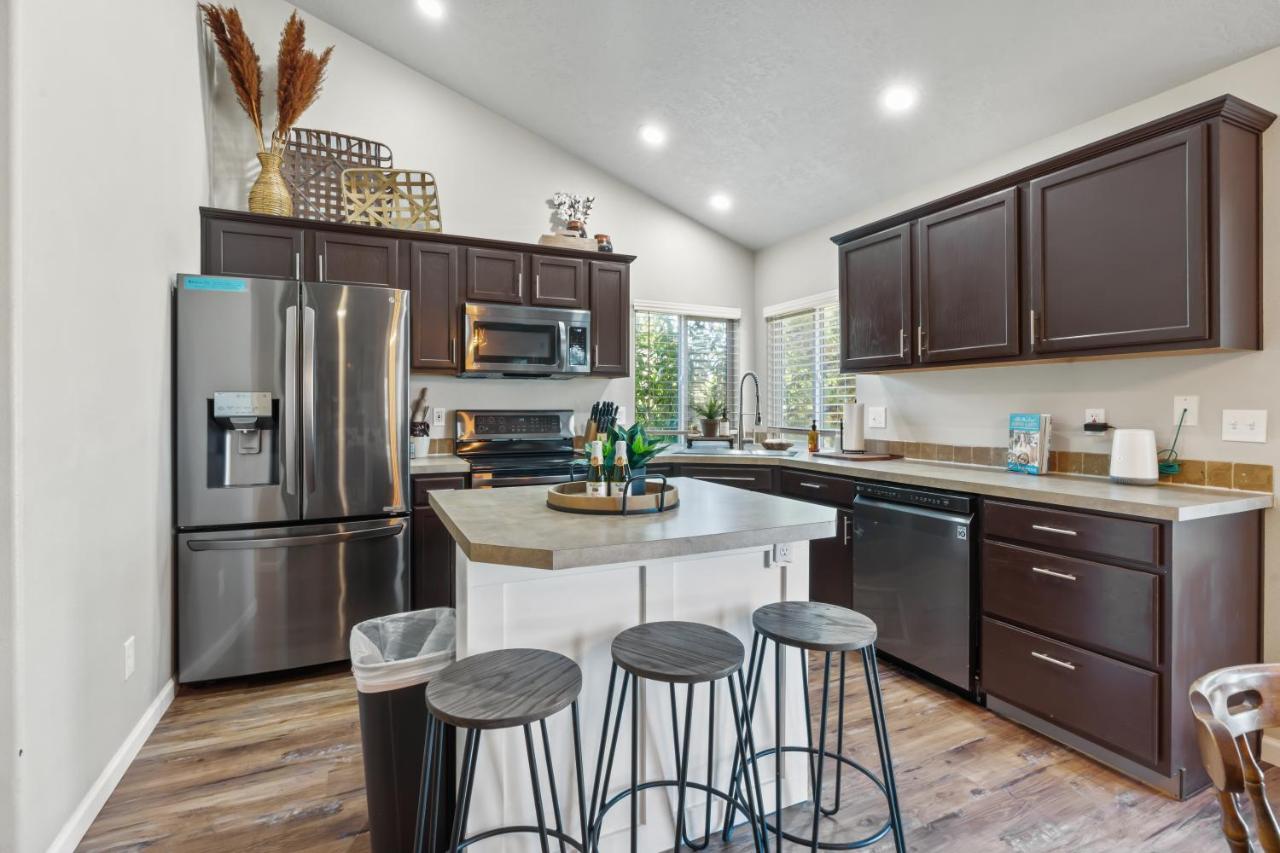 Southwestern Style 4 Bedroom Nampa Home Sleeps 16! 外观 照片