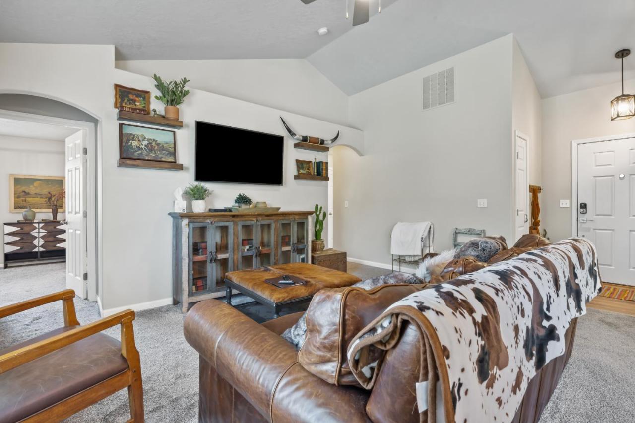 Southwestern Style 4 Bedroom Nampa Home Sleeps 16! 外观 照片